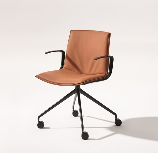 Дизайн офисного кресла Catifa Up от Arper 3