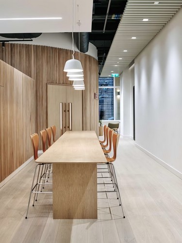 Дизайн офиса «BERINGEA OFFICE» с мебелью от Fritz Hansen 2