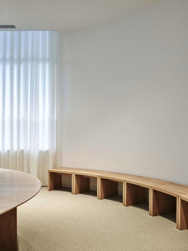Дизайн офиса «BERINGEA OFFICE» с мебелью от Fritz Hansen 4