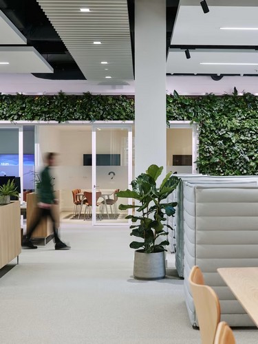 Дизайн офиса «BERINGEA OFFICE» с мебелью от Fritz Hansen 8
