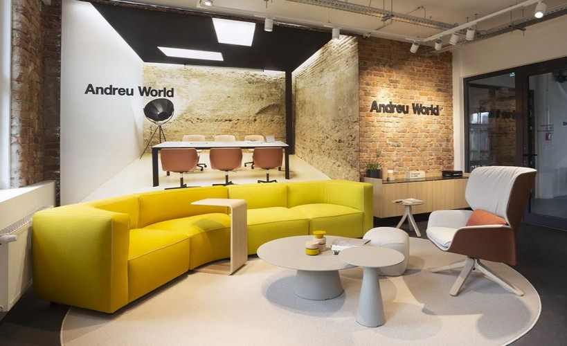 Дизайн выставочного зала компании Andreu World в Германии 1