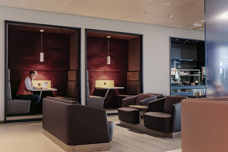 Дизайн зала ожидания в аэропорту с мебелью от DeVorm 4