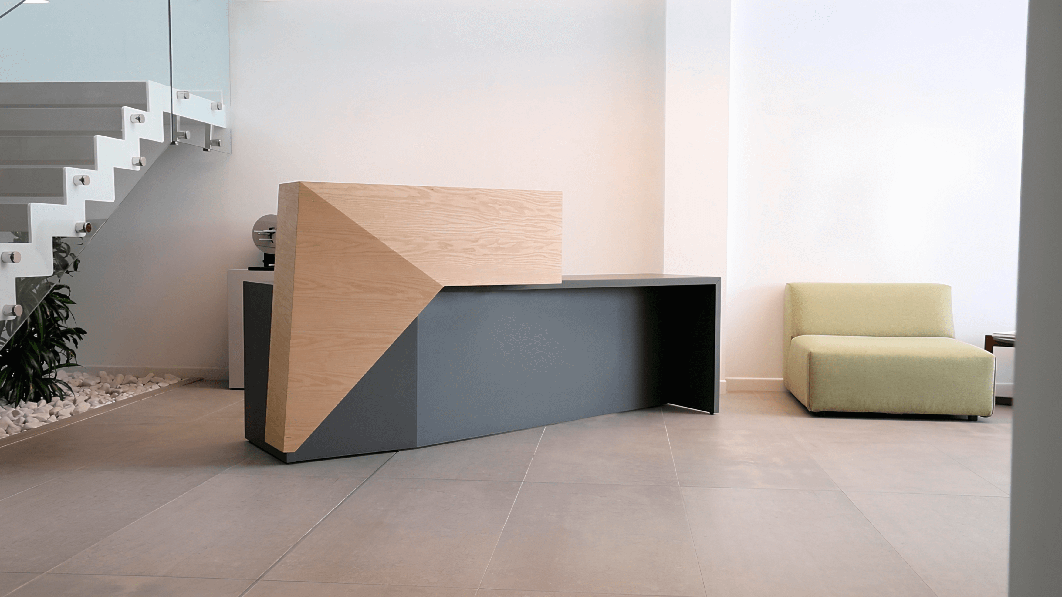 Дизайн офиса с мебелью от Ofifran 1